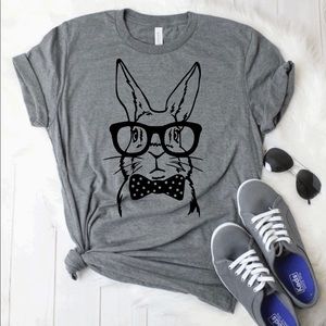 Mr. Bunny glasses t-shirt unisex